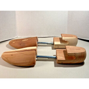 The Johnson & Murphy Shoe Tree Stretcher Cedar Split Toe Shoe Tree